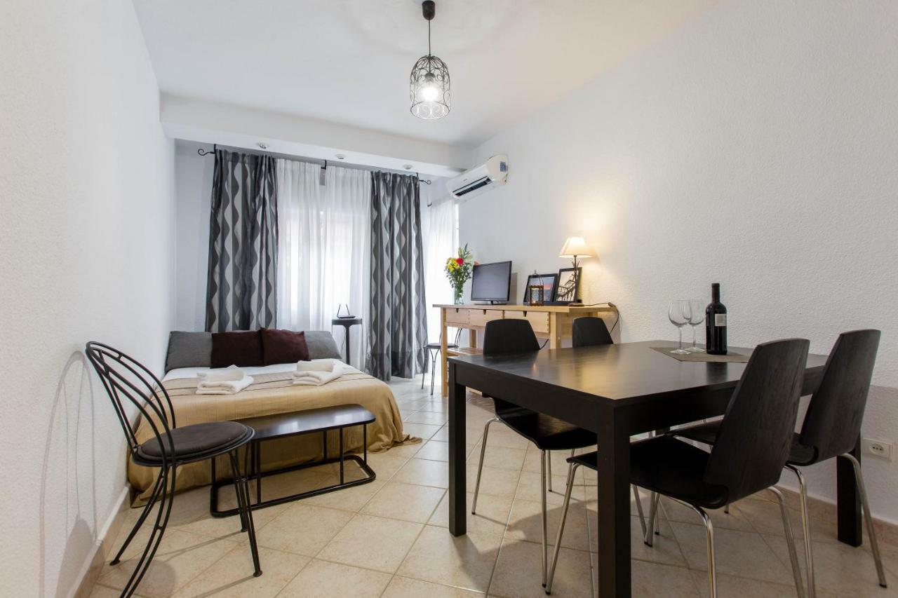 3 Habitaciones Apartamento Temporada Lucero 3 Habitaciones 马德里 外观 照片
